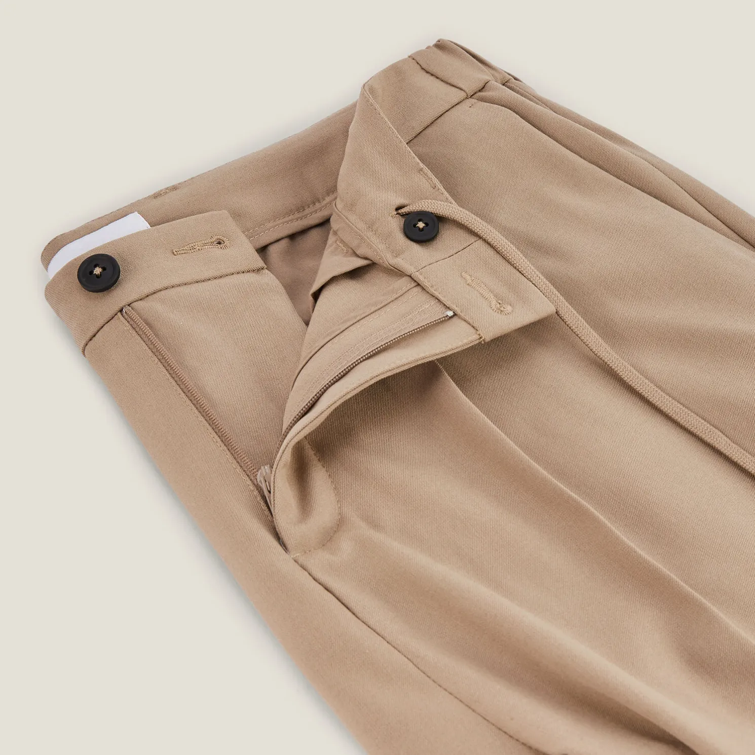 Brede broek met plooien