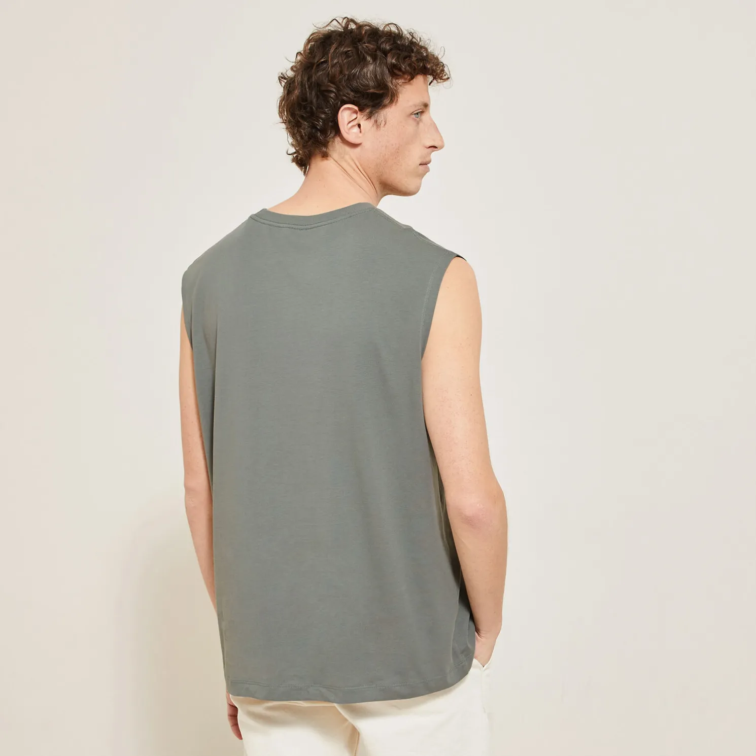 Effen mouwloos hemdje met ronde hals in katoen