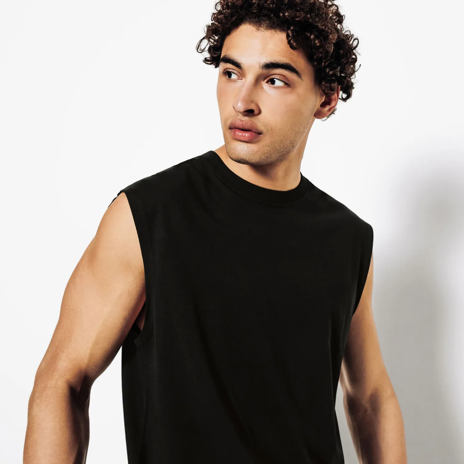 Effen mouwloos hemdje met ronde hals in katoen