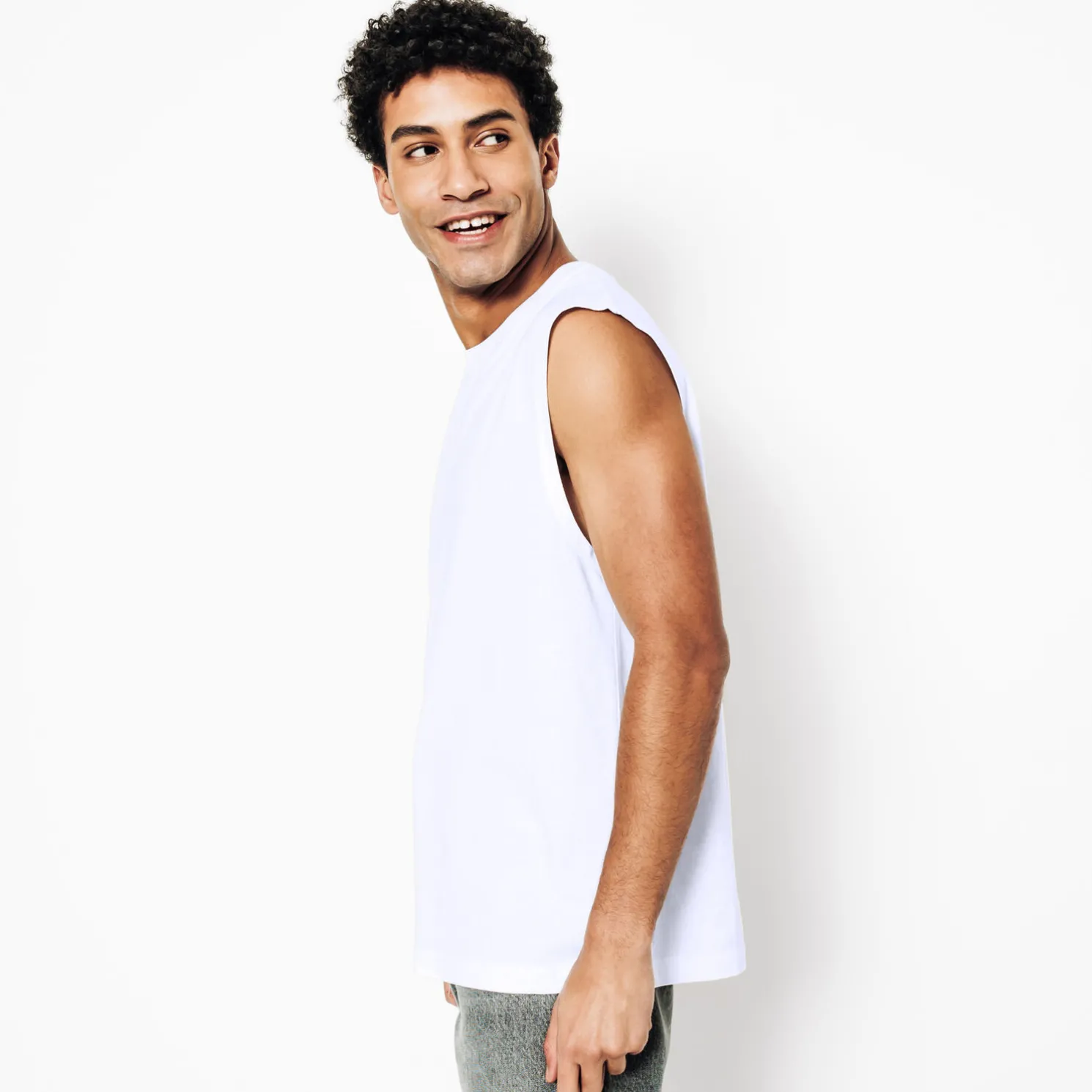 Effen mouwloos hemdje met ronde hals in katoen