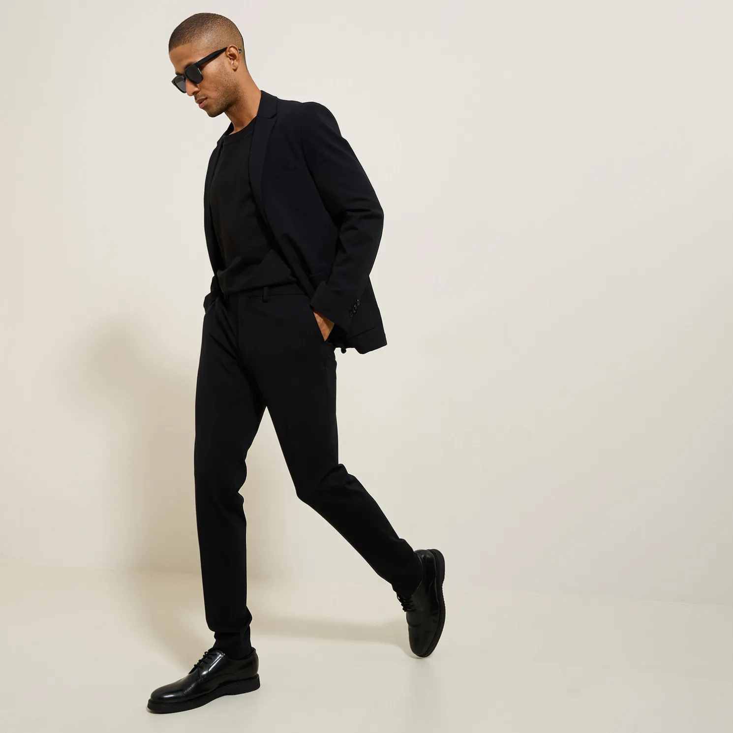 Het pakket slim kostuum in tricot - Zwart