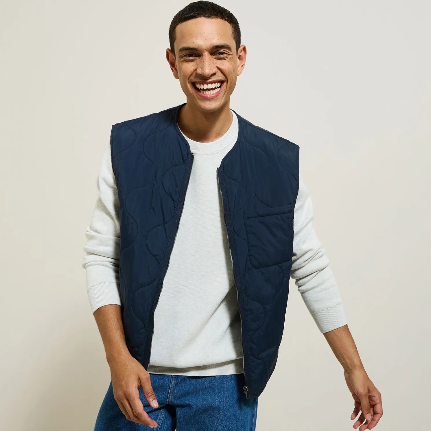 Licht, gewatteerd donsjack zonder mouwen