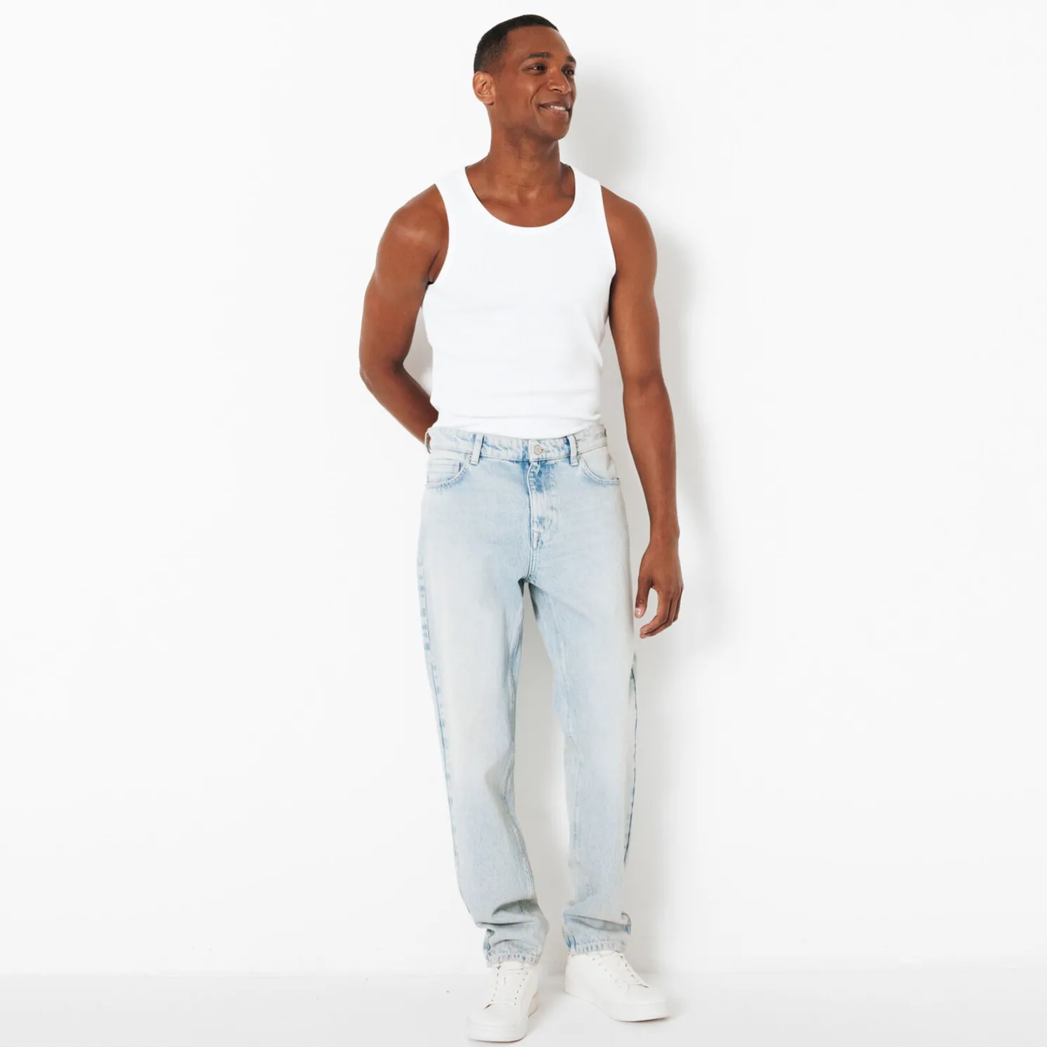 Mouwloos hemdje in 2x2 ribboord