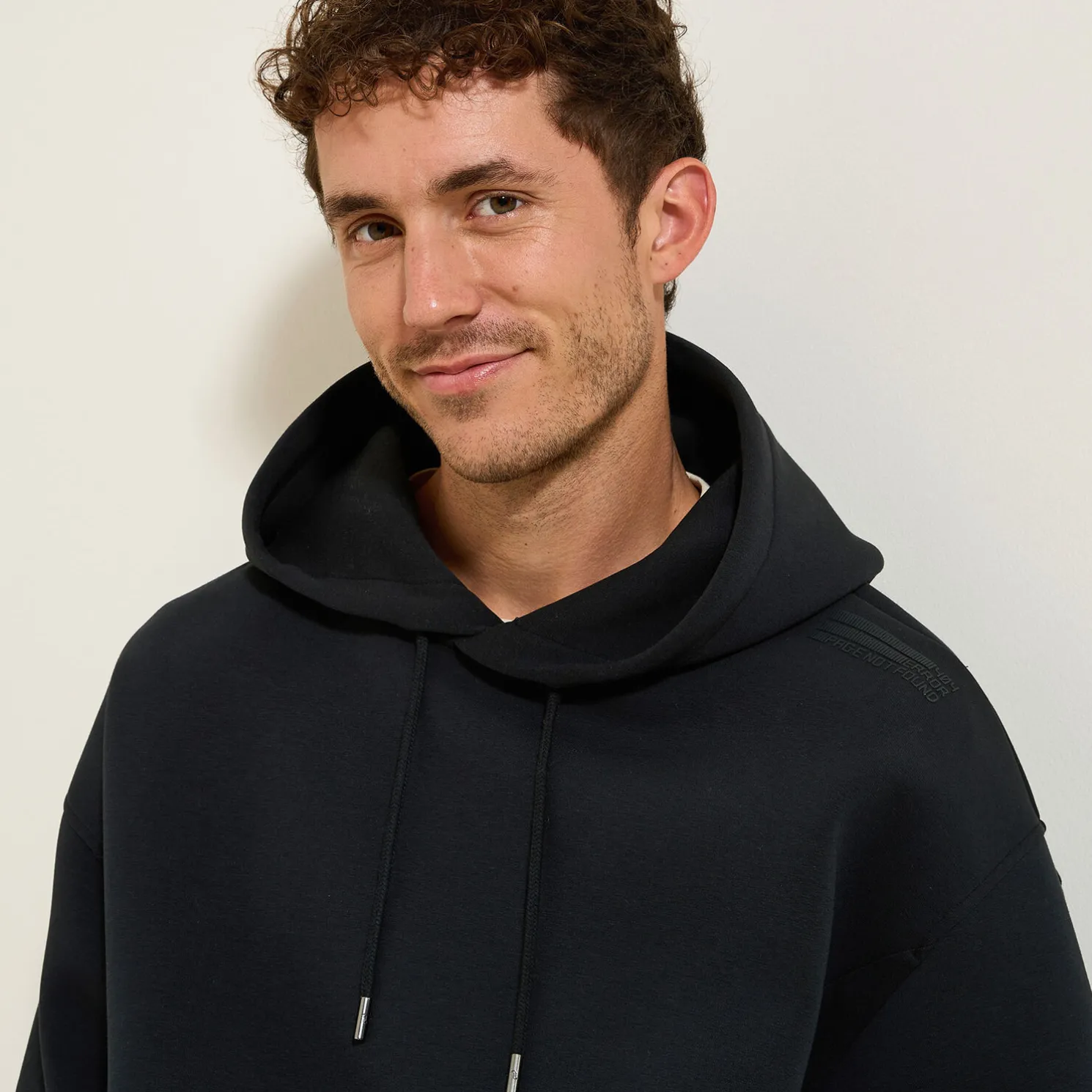 Rechtvallende oversized sweater met kap