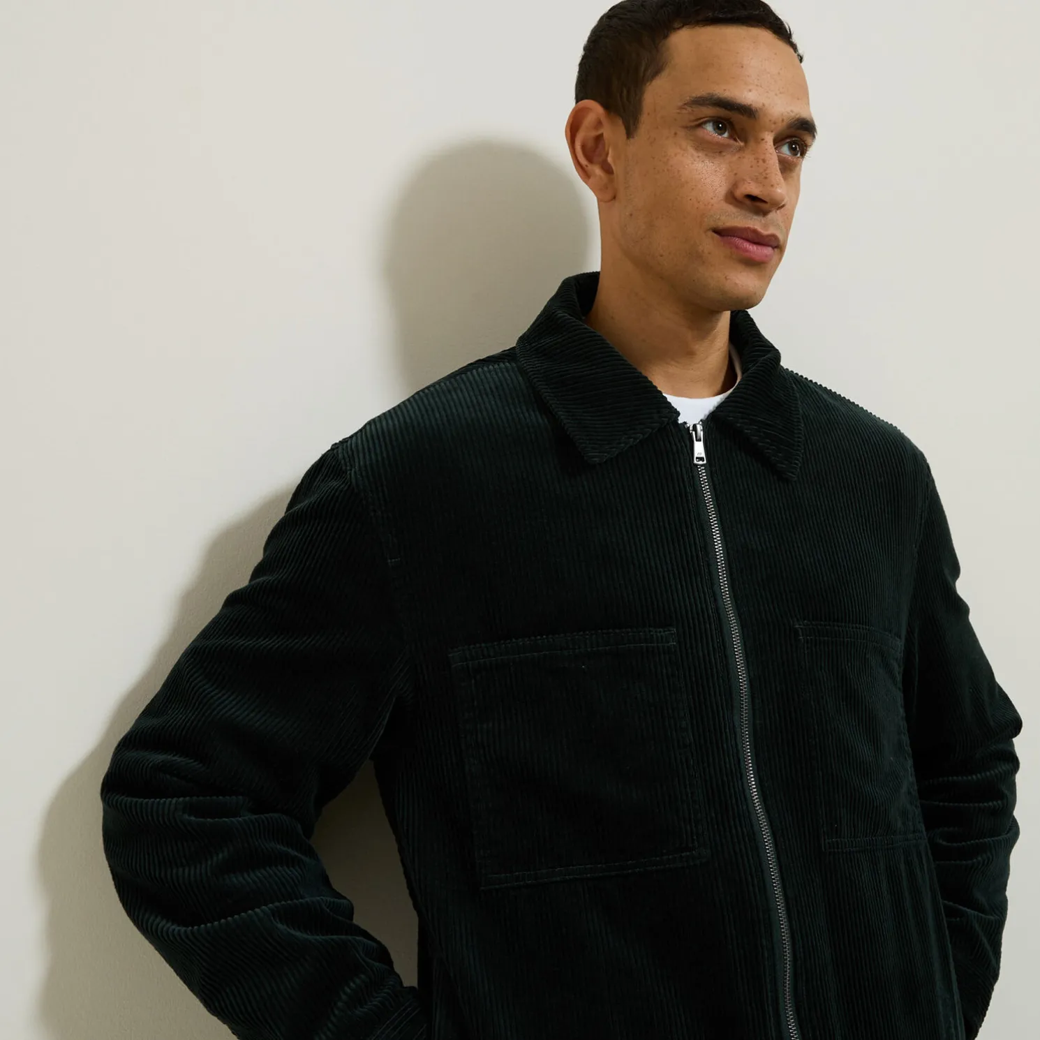 Ribfluwelen jack hemdskraag