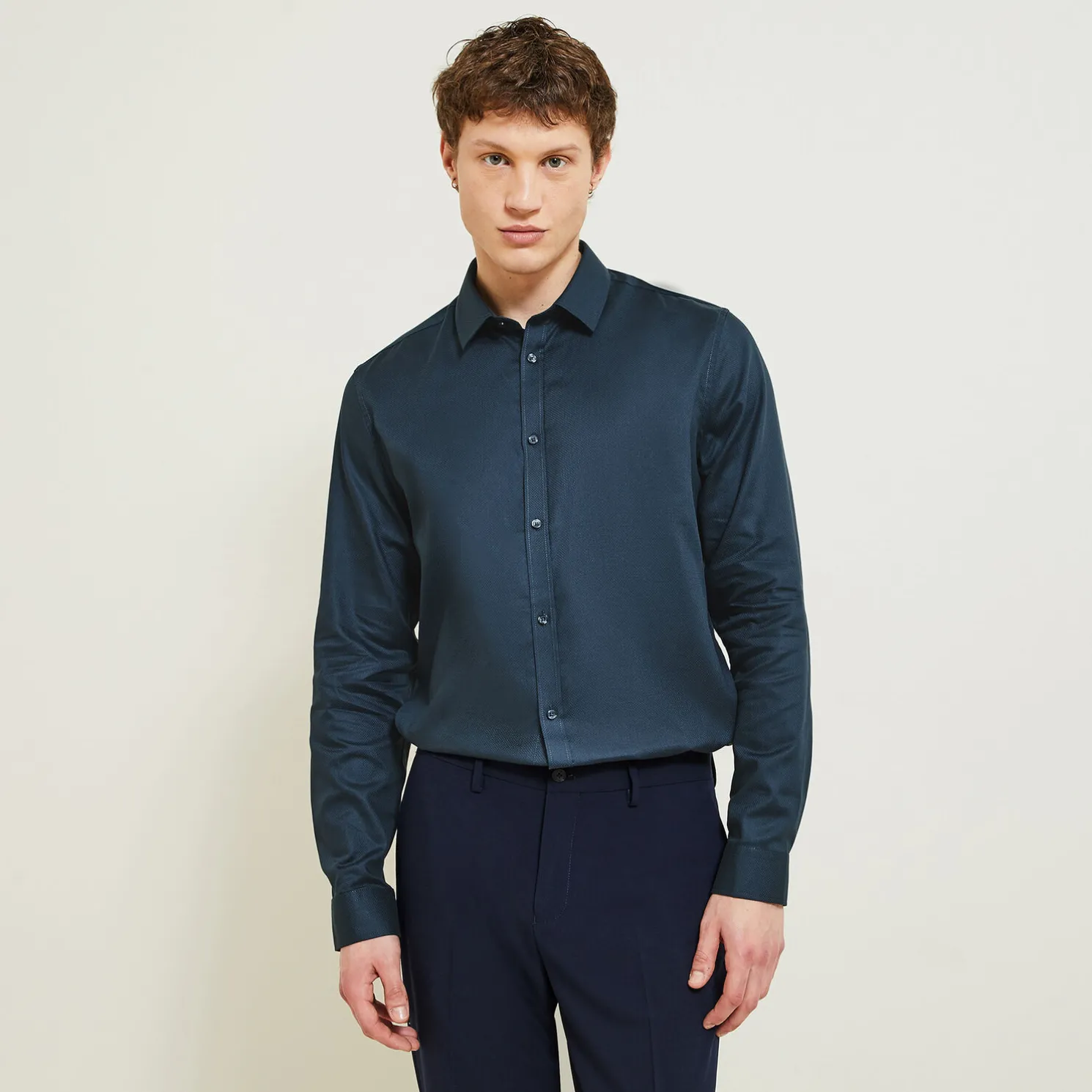 Slim effen hemd 'stay white/black' in katoen