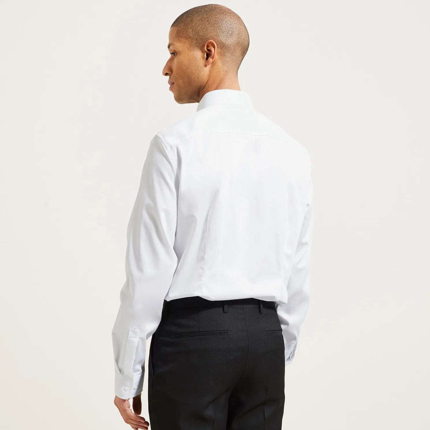 Slim effen satijnen hemd in biokatoen