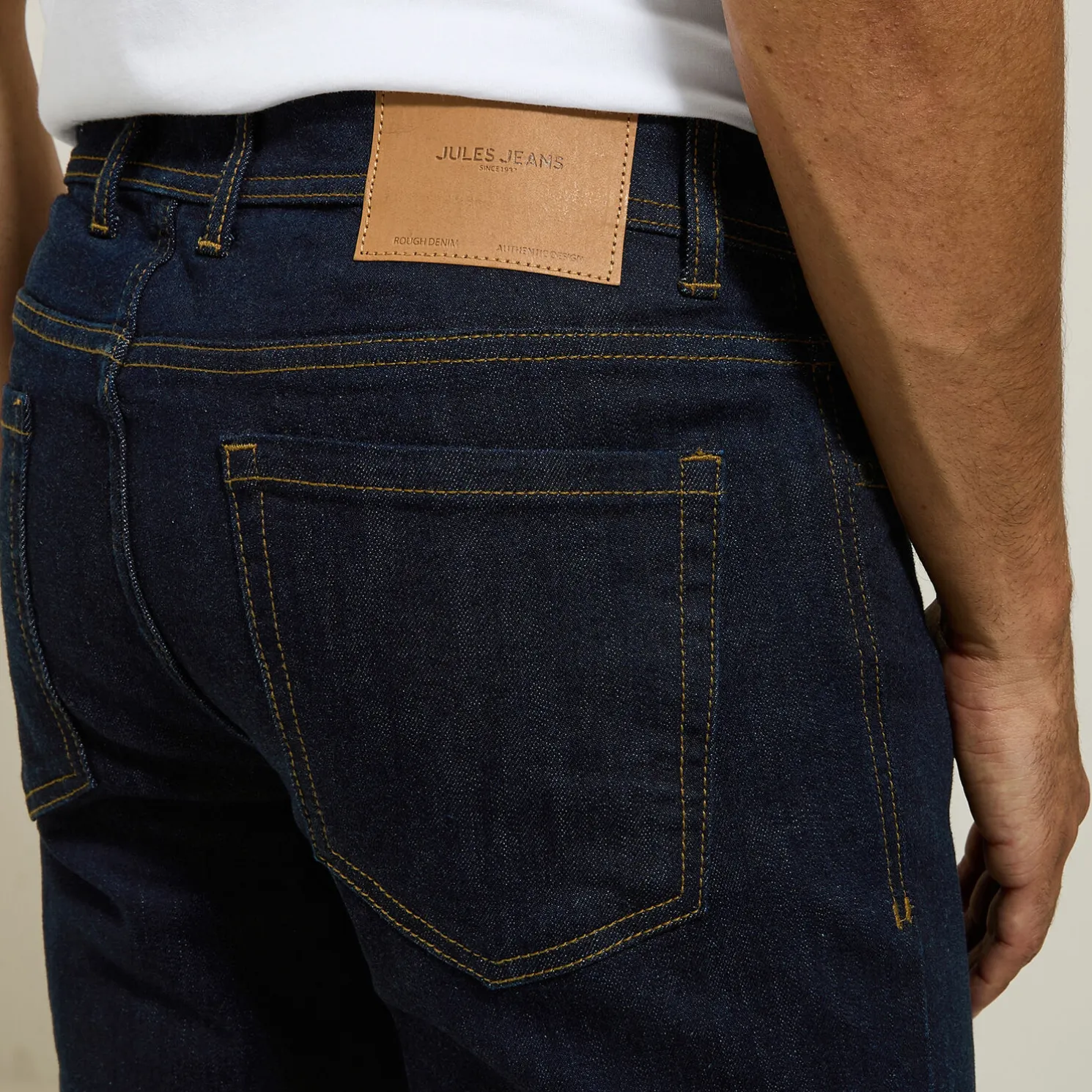 Slim fit jeans in ruw denim