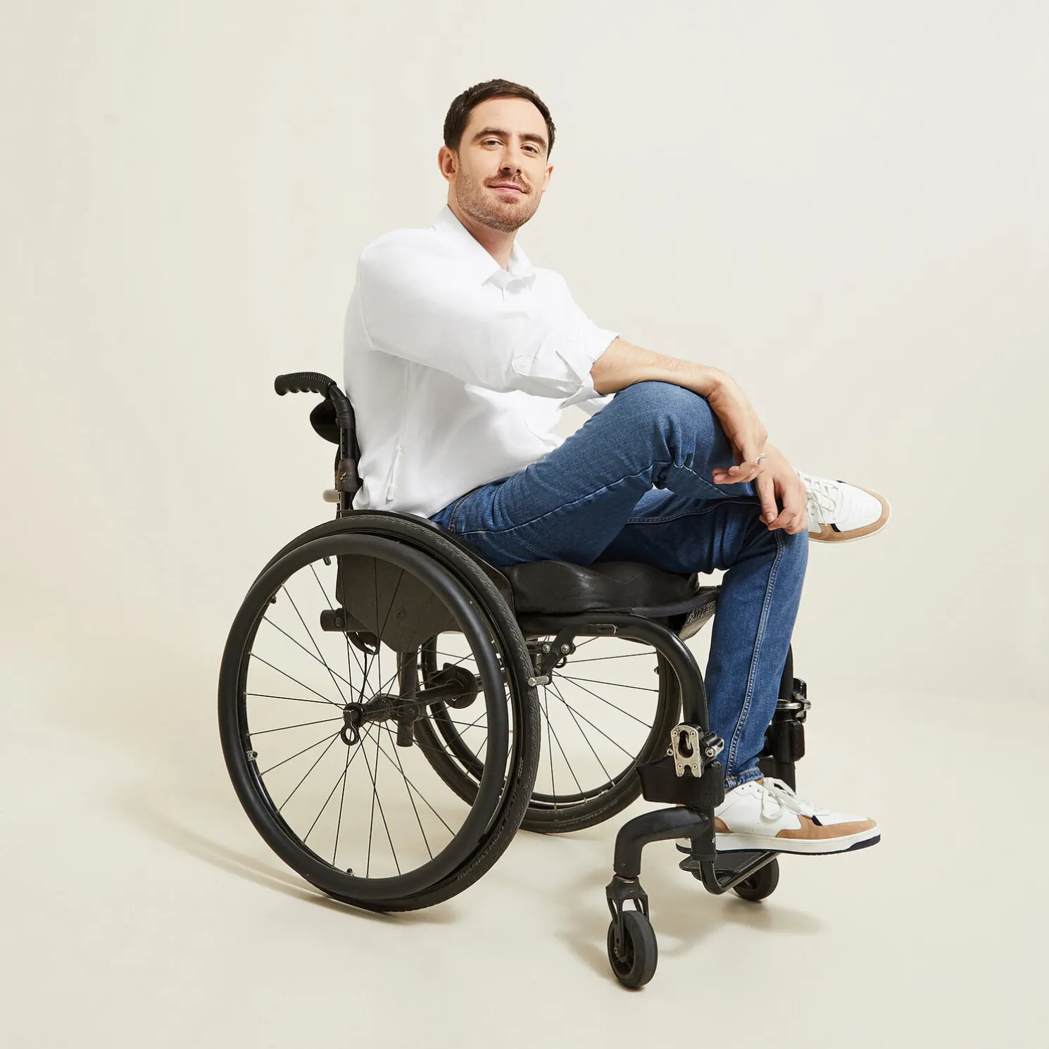 Slim jeans voor personen met beperkte mobiliteit