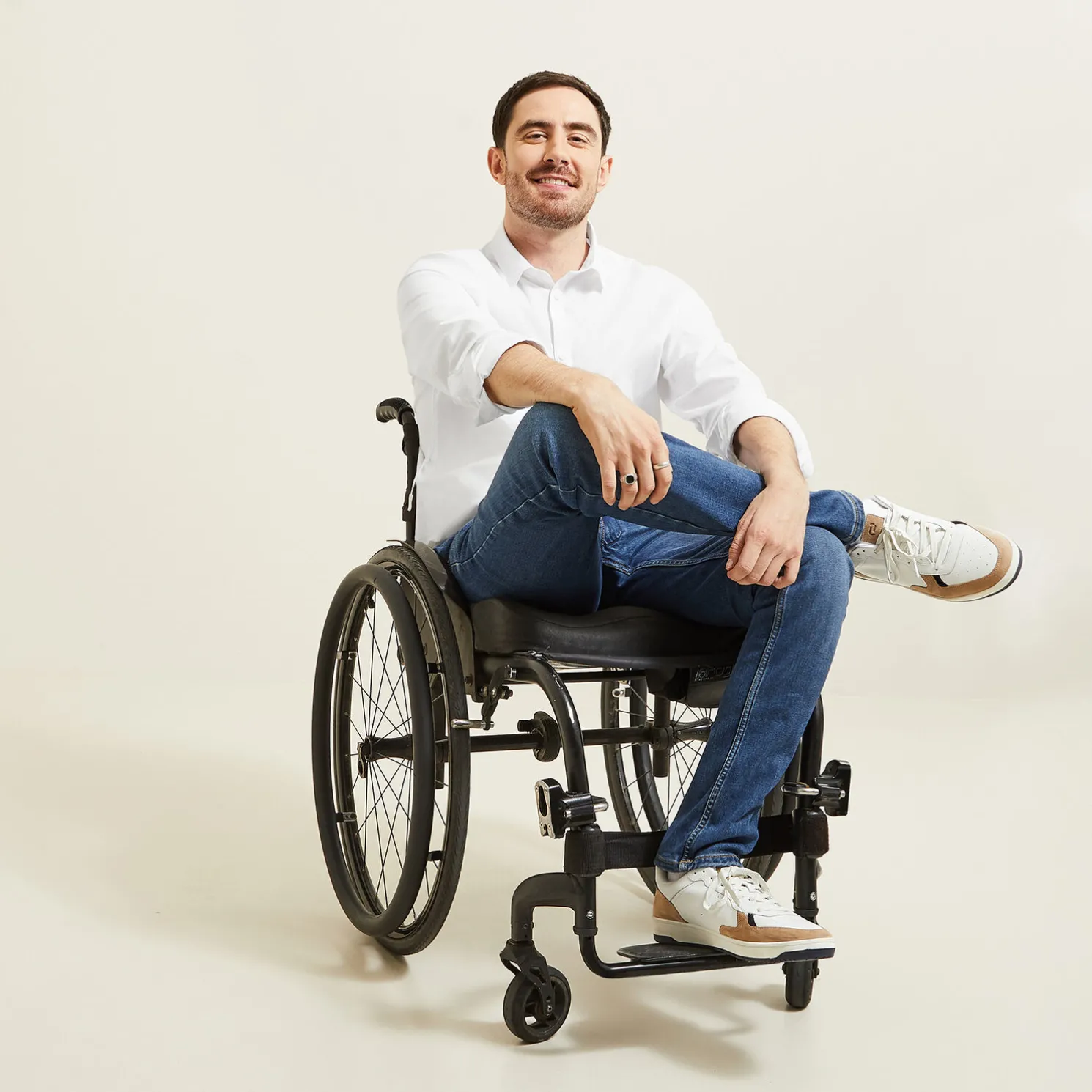 Slim jeans voor personen met beperkte mobiliteit