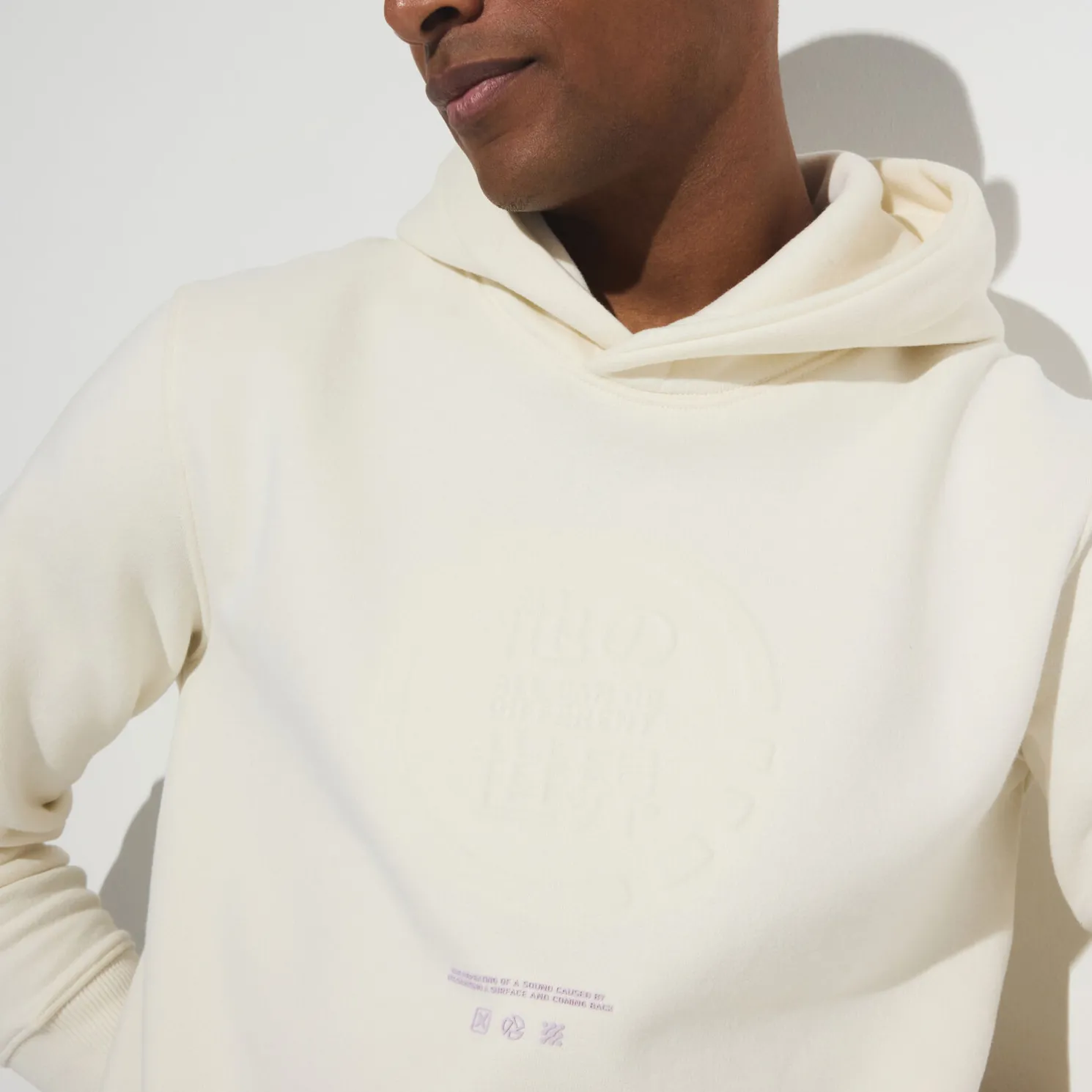 Sweater met kap en reliëfanimatie