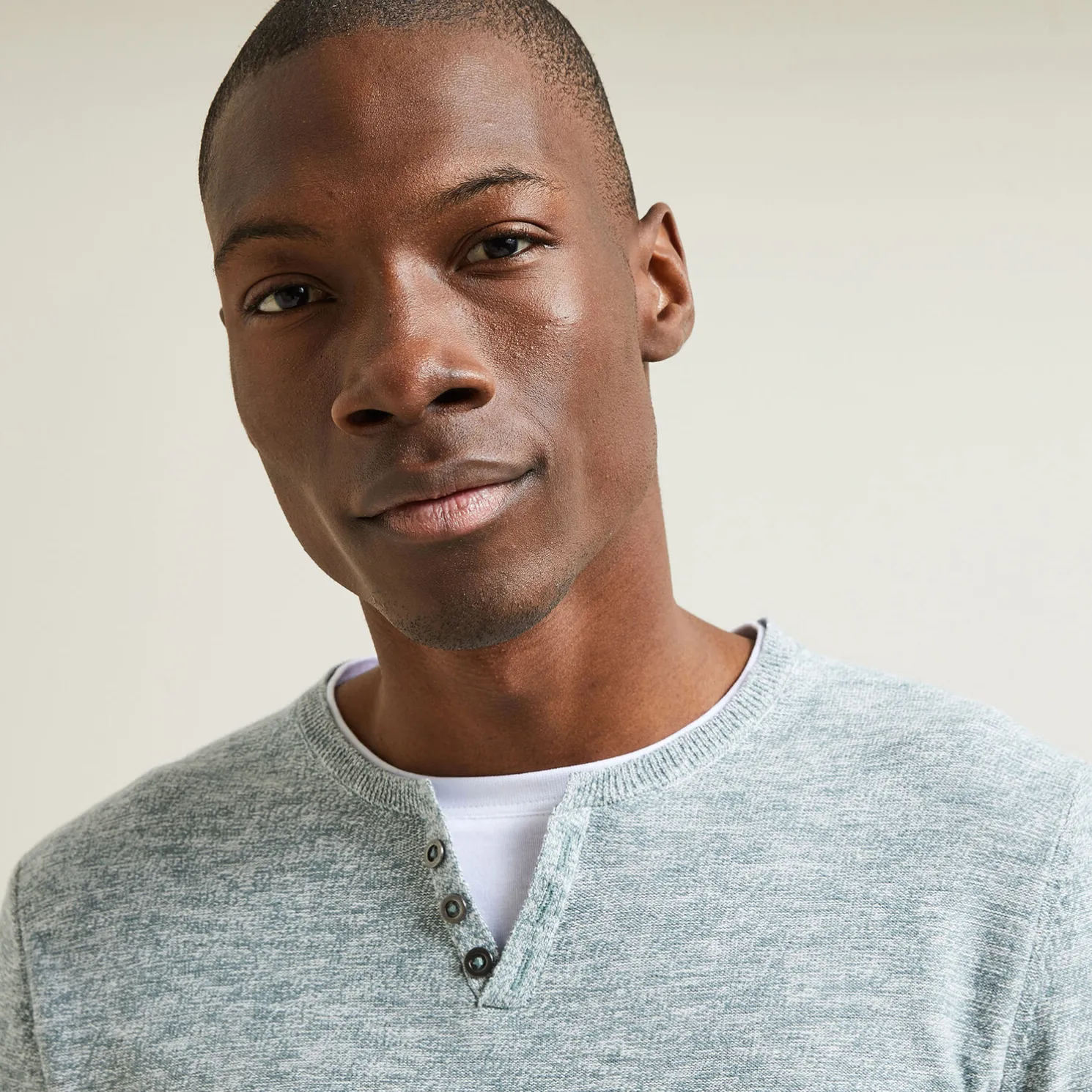 Trui met dubbele halslijn