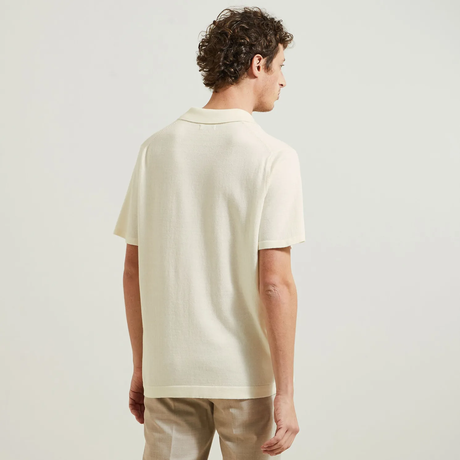 Trui met resort polokraag en korte mouwen