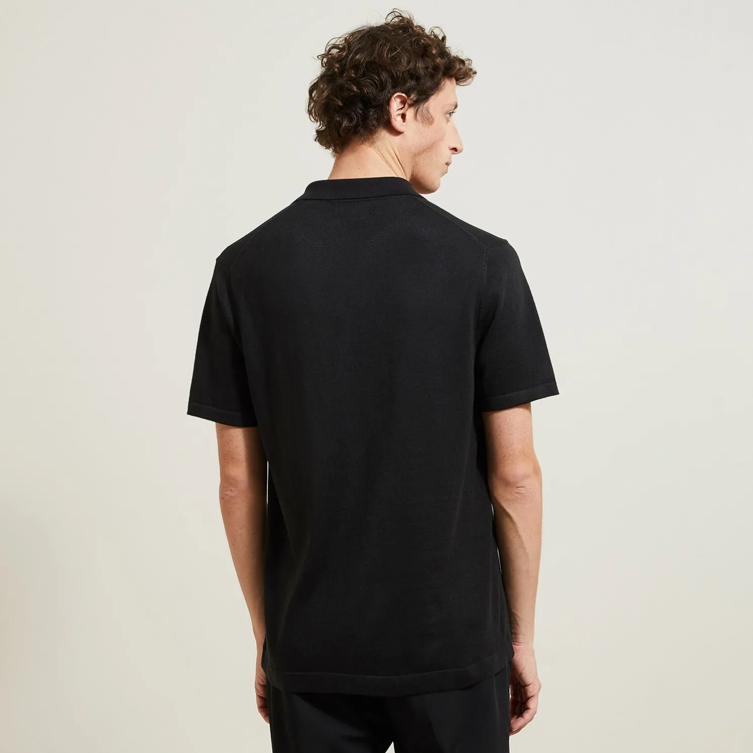 Trui met resort polokraag en korte mouwen