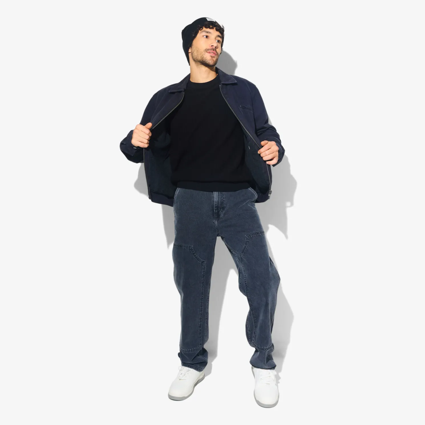 Trui met ronde hals en stekenpatroon