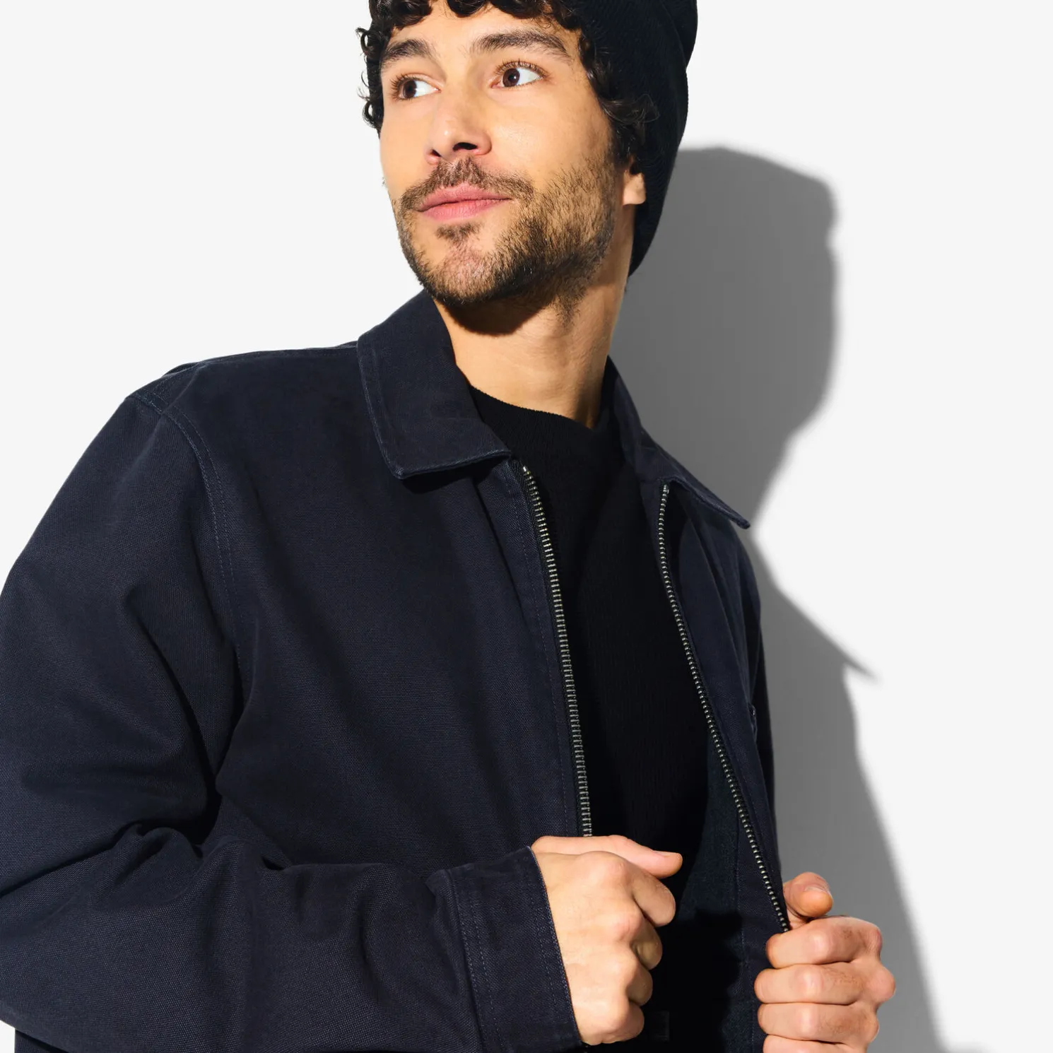 Trui met ronde hals en stekenpatroon