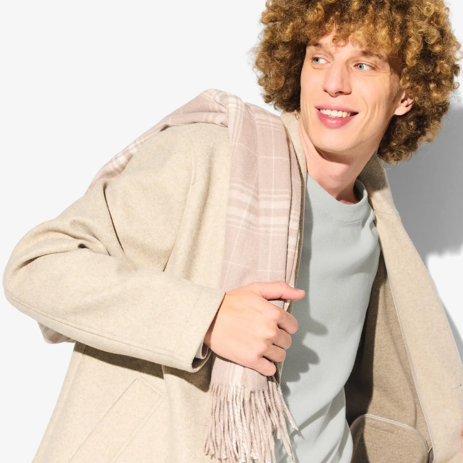 Trui met ronde hals en stekenpatroon