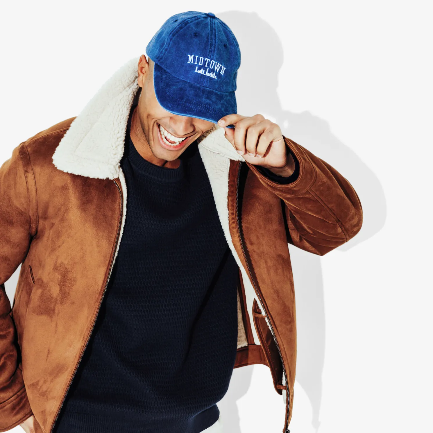 Trui met ronde hals en reliëfsteken