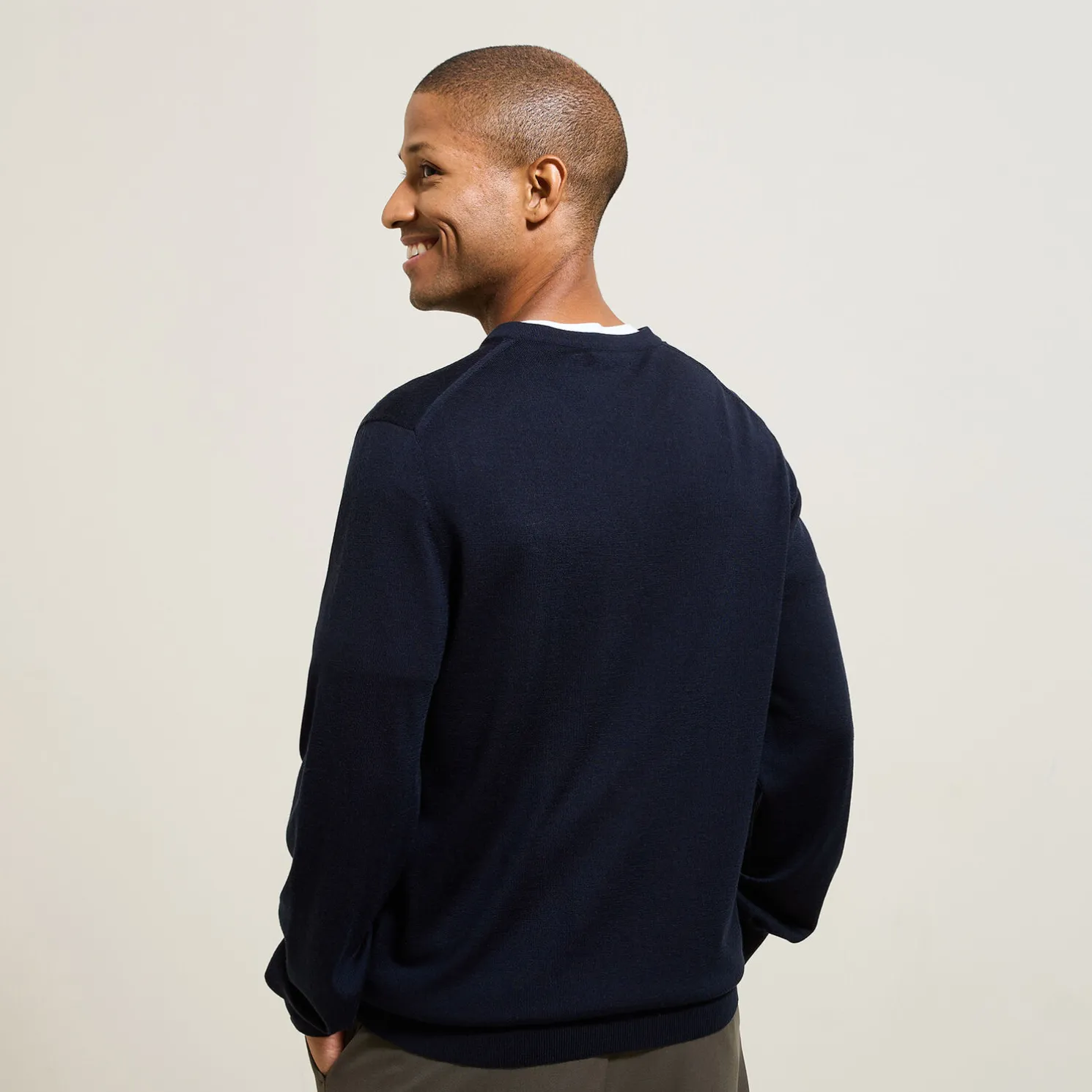 Trui met V-kraag in merinoswol