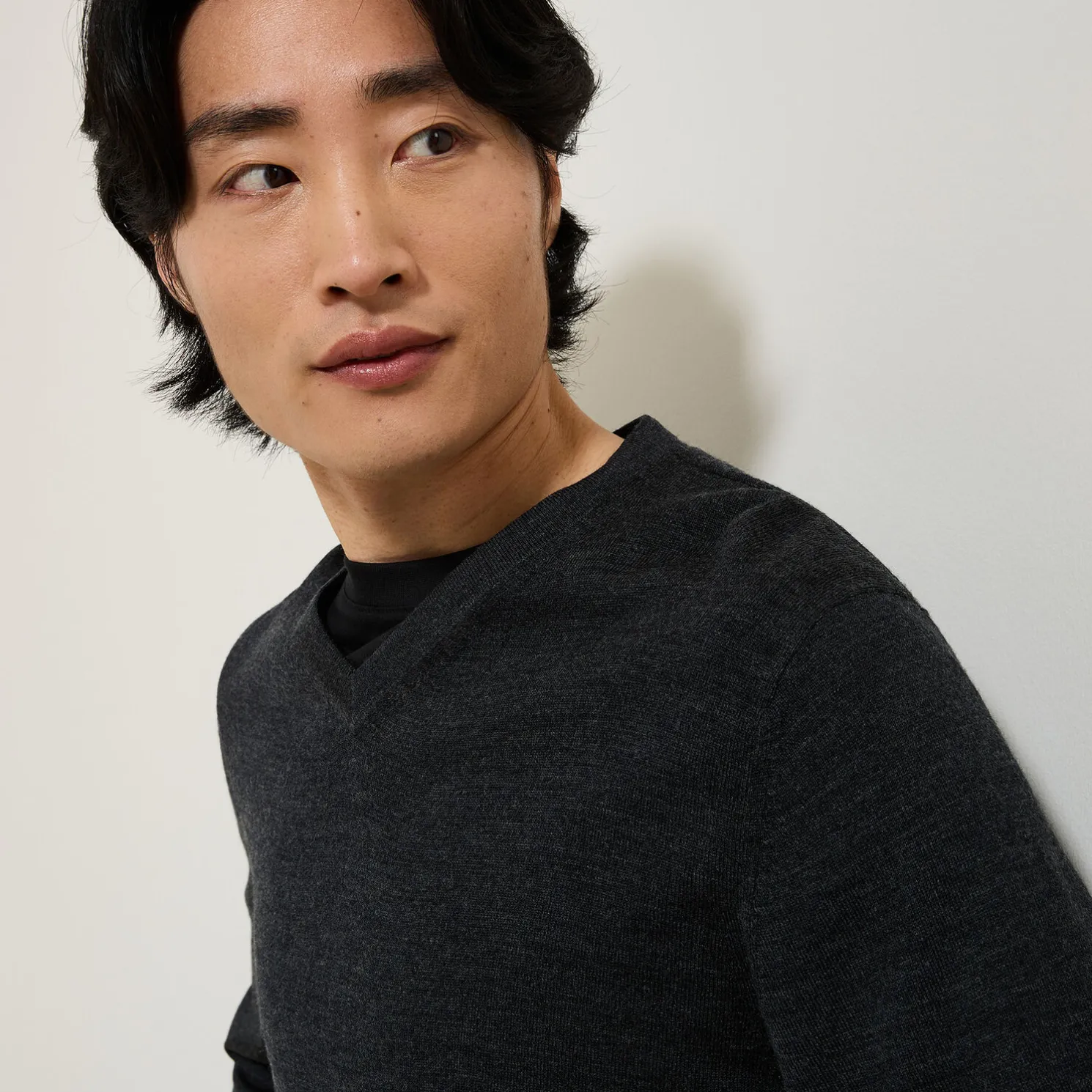 Trui met V-kraag in merinoswol