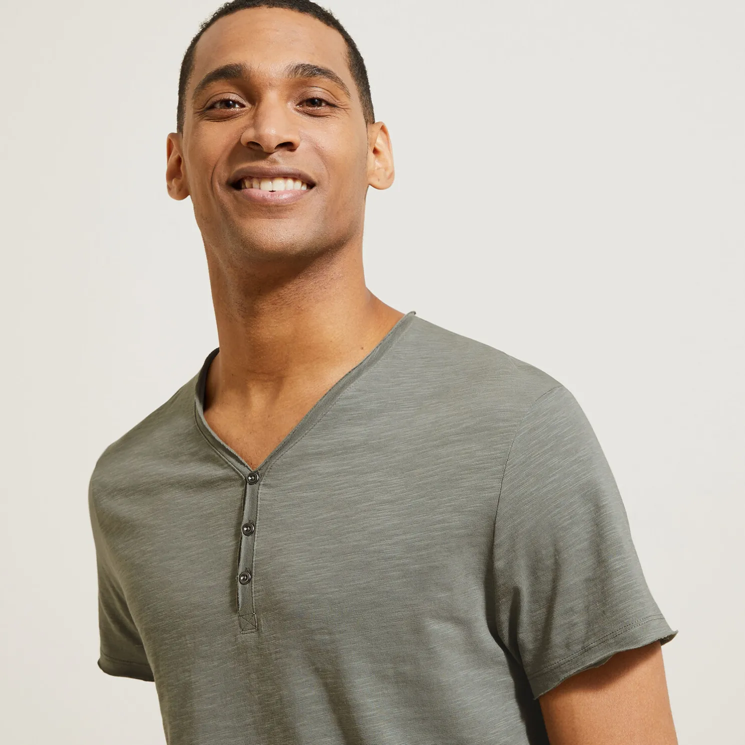 T-shirt met knooplijst in gevlamde stof