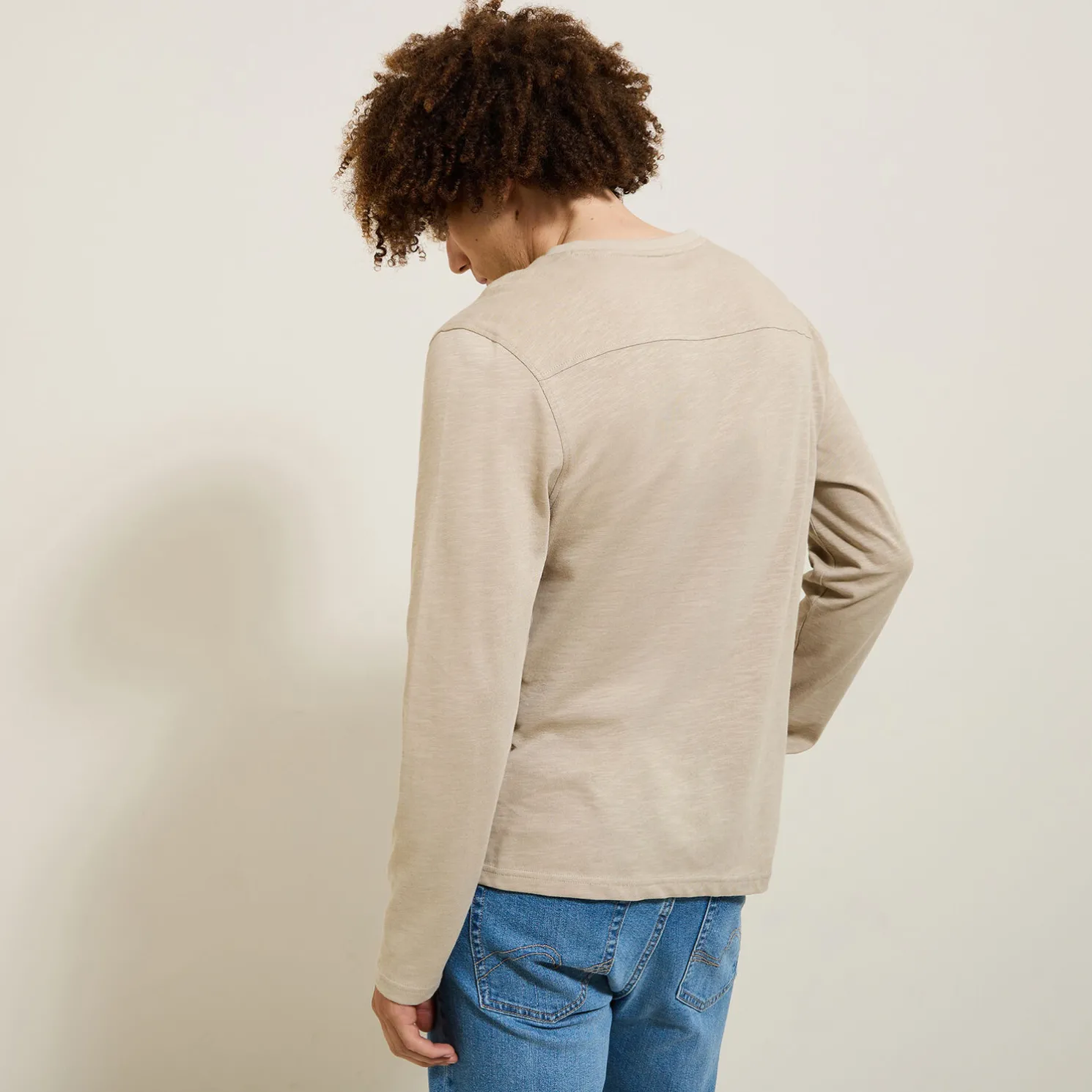 T-shirt met knooplijst en lange mouwen