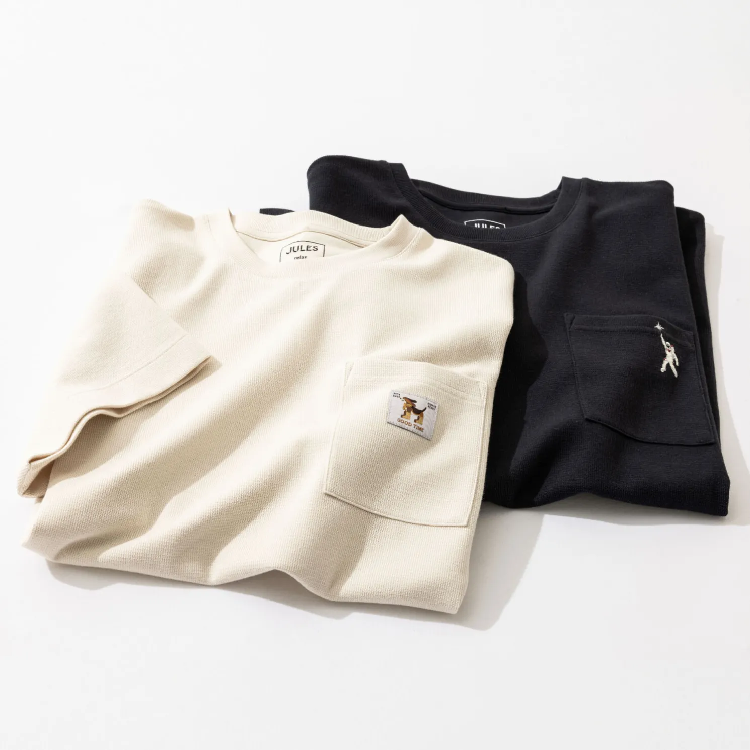 T-shirt met ronde hals in reliëfstof