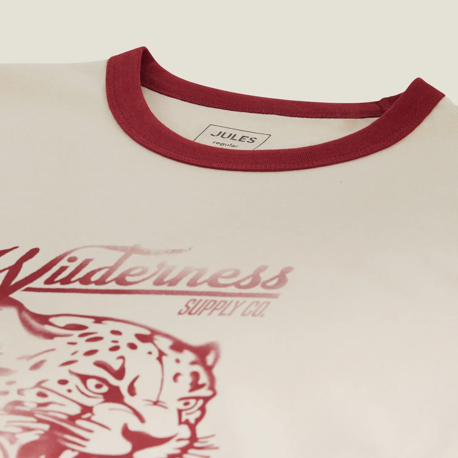 T-shirt met ronde hals, print en contrasterende ve