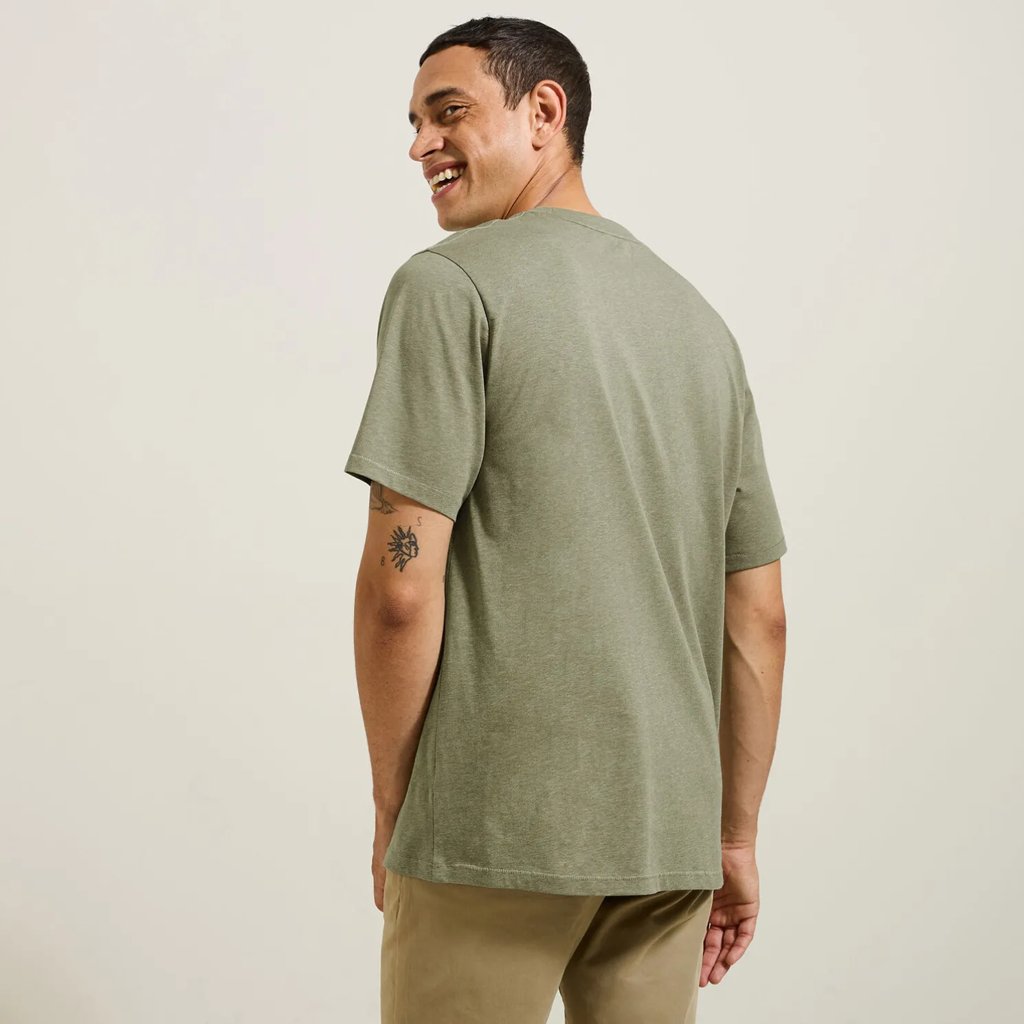 T-shirt van gemêleerd katoenen met ronde hals, ka