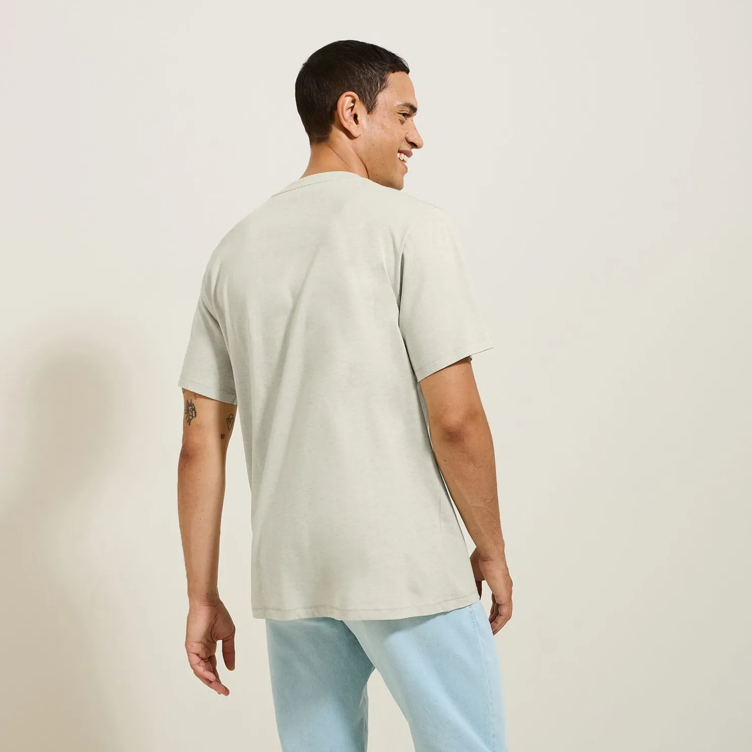 T-shirt van gemêleerd katoenen met ronde hals, ka