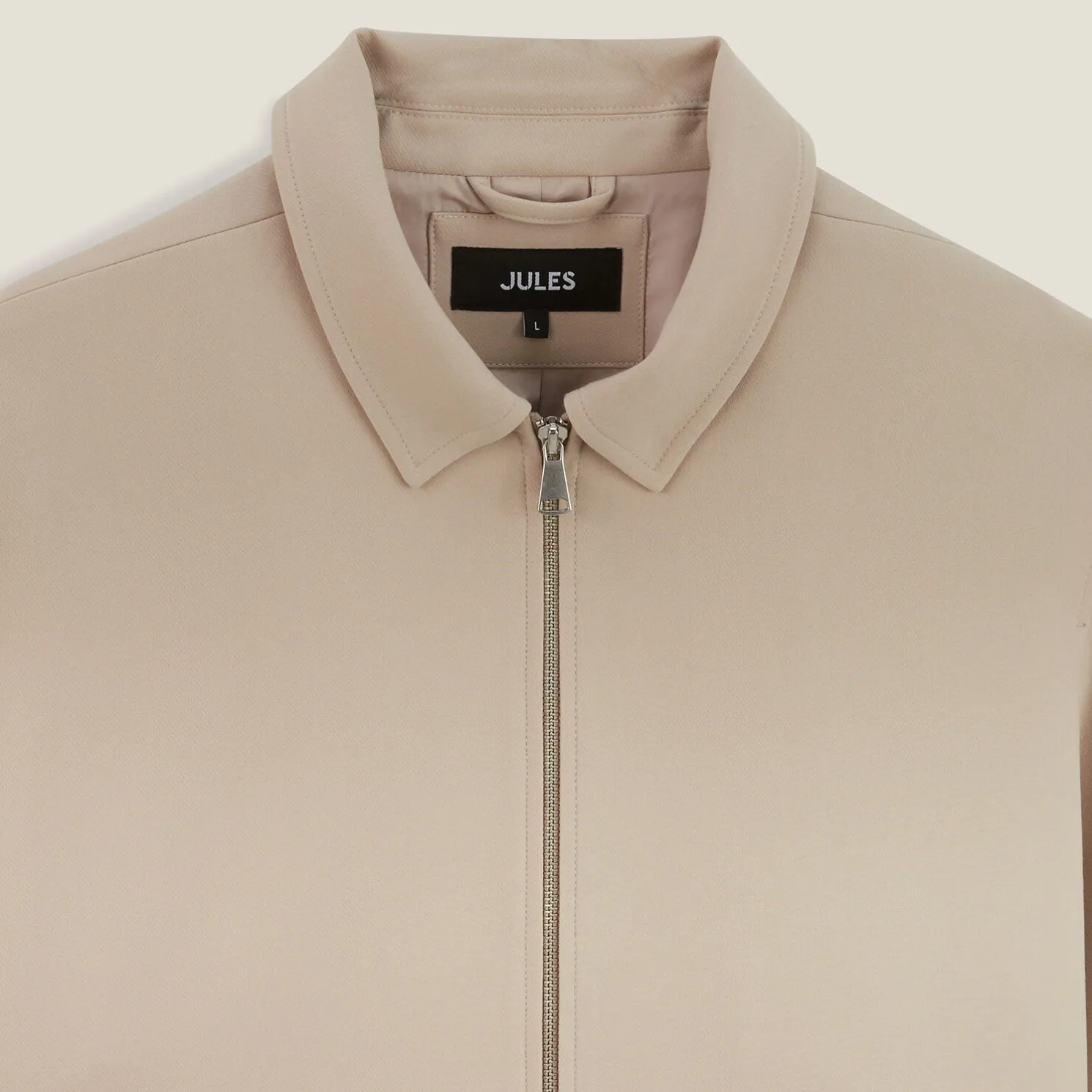 Vest met rits en hemdskraag voor het tussenseizoen